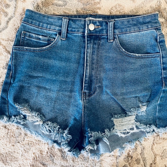 Forever 21 Jean shorts - Picture 1 of 3